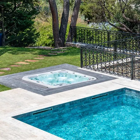 Villa Villa 8 Chambres Piscine Sauna Jacuzzi, A 3Mn Des Plages De Pampelonne Saint-Tropez