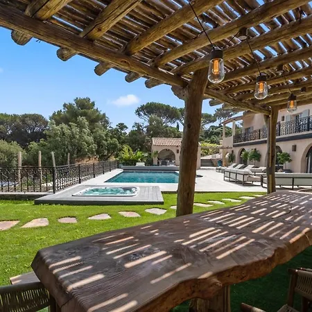 Shaily 3mn à Pied Des Plages De Pampelone 8 Chambres, Piscine, Sauna, Jacuzzi Villa *