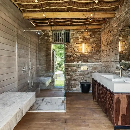 Villa 8 Chambres Piscine Sauna Jacuzzi, A 3Mn Des Plages De Pampelonne *